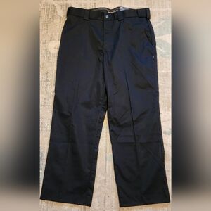 Mens 5.11 Tactical Pants. Black. Size 38. NWT